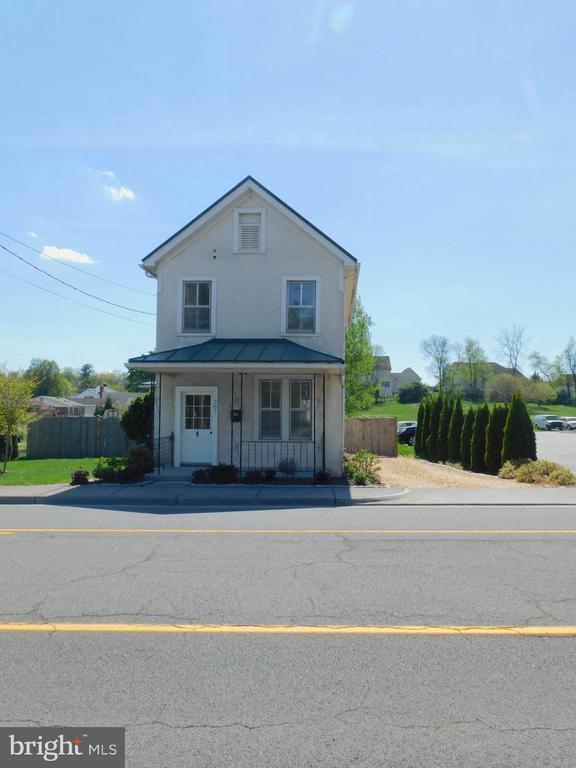 property at 307 W Main St