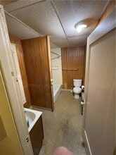 505 Bullocks Point Ave in East Providence, RI - Building Photo - Building Photo