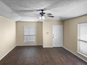 828 Mirabell Ct in Arlington, TX - Building Photo - Building Photo