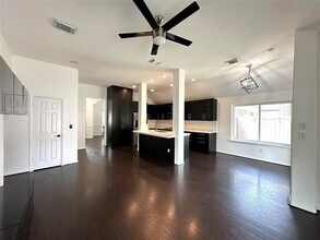 228 Doncaster in Conroe, TX - Building Photo - Building Photo