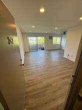 3725 Glendon Ave, Unit 207 in Los Angeles, CA - Building Photo - Building Photo