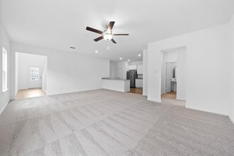143 Surrey Oaks in Maxwell, TX - Building Photo - Building Photo