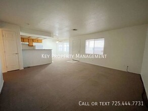 2209 James Bilbray Dr, Unit #201 in Las Vegas, NV - Building Photo - Building Photo