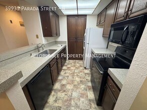 39935 Parada St in Newark, CA - Building Photo - Building Photo