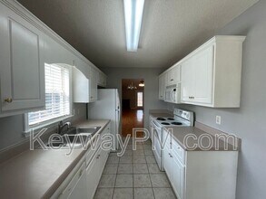 1017 Old Marks Dr in Augusta, GA - Building Photo - Building Photo