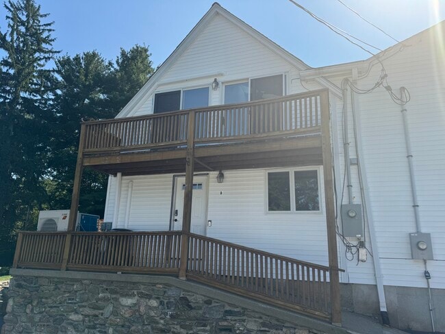 484 Lake St in Shrewsbury, MA - Building Photo - Building Photo