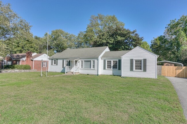 property at 1402 N Tennessee Blvd