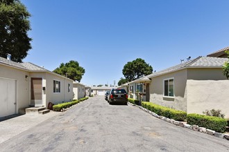 780 Pinedale Court in Hayward, CA - Building Photo - Building Photo