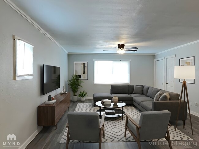 5650 S 46th Pl in Phoenix, AZ - Foto de edificio - Building Photo