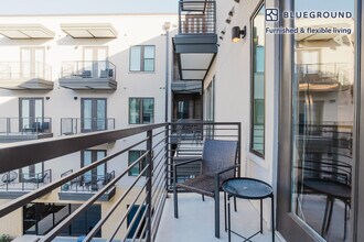 212 W Highland Mall Blvd in Austin, TX - Building Photo - Building Photo