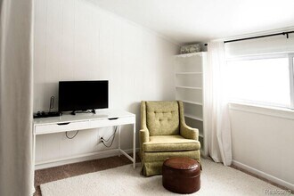 22101 Nowlin St in Dearborn, MI - Building Photo - Building Photo