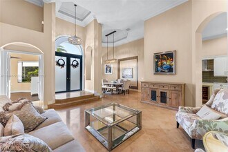 10775 Blue Palm St in Plantation, FL - Foto de edificio - Building Photo