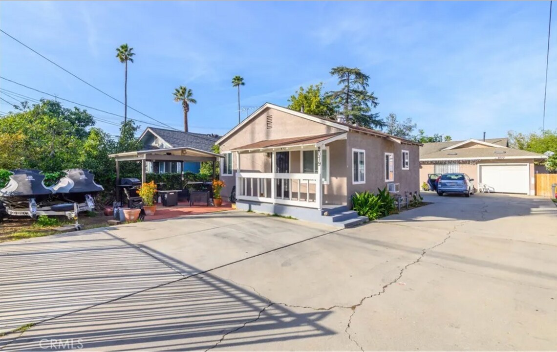 2079 Patterson St in Riverside, CA - Building Photo