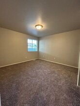 7458 W Tottenham Ln, Unit 202 in Boise, ID - Building Photo - Building Photo