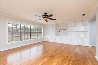 17 Whitewing Ave in McAllen, TX - Building Photo - Building Photo