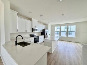 15190 Groveside Rd in Winter Garden, FL - Building Photo - Building Photo
