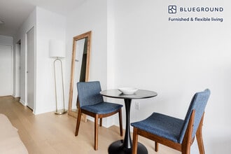 535 W 23 St in New York, NY - Foto de edificio - Building Photo