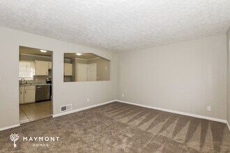 89 Crystal River Dr in Riverdale, GA - Building Photo - Building Photo