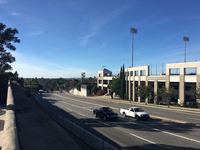 5478 Mary Ln Dr in San Diego, CA - Building Photo - Building Photo