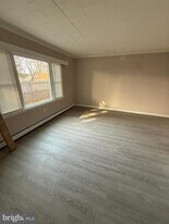 304 Walnut St in Waynesboro, PA - Building Photo