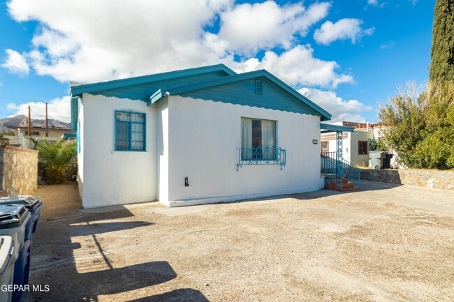 4505 Pershing Dr in El Paso, TX - Foto de edificio - Building Photo