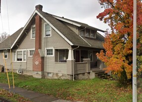 204 NW Kings Blvd in Corvallis, OR - Building Photo