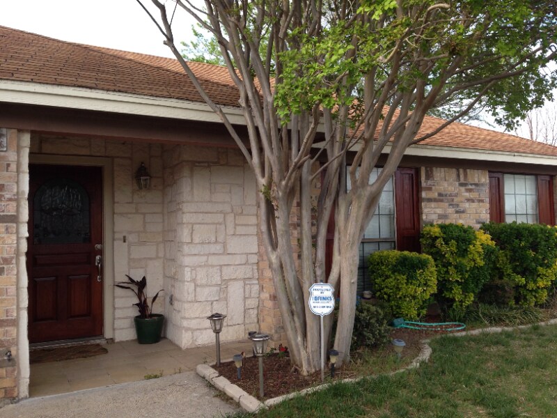 6425 Kary Lynn Dr N in Watauga, TX - Building Photo