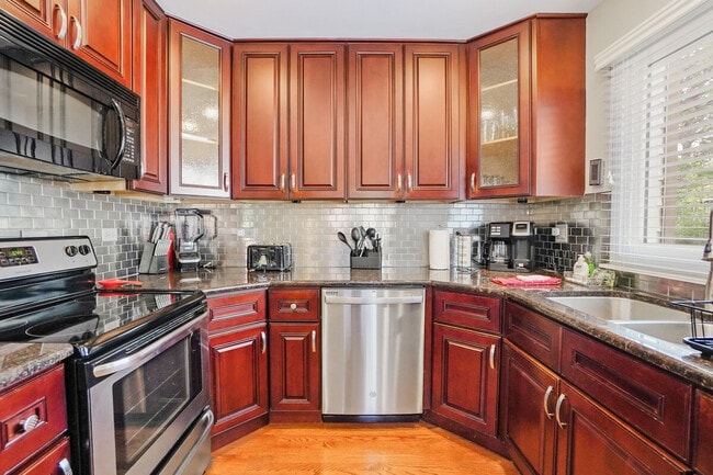 238 Carter Ct, Unit ID1285056P in Northbrook, IL - Building Photo - Building Photo