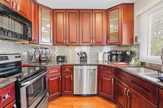 238 Carter Ct in Northbrook, IL - Building Photo - Building Photo