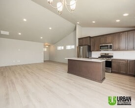 9522 E Michielli Ln in Spokane Valley, WA - Building Photo - Building Photo