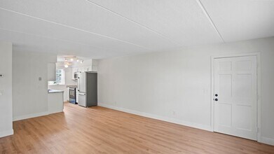 1100 E Caroline St in Tavares, FL - Building Photo - Building Photo