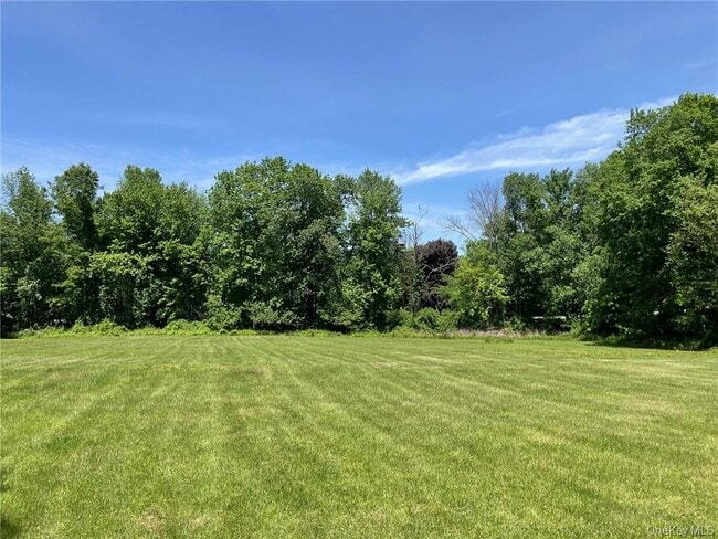 710 Croton Falls Rd in Carmel, NY - Building Photo - Building Photo