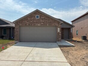 9613 Garnet Grv in San Antonio, TX - Building Photo - Building Photo