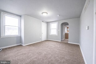 211 Front St in fieldsboro, NJ - Building Photo