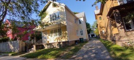 39 Fargo Ave in Buffalo, NY - Building Photo - Building Photo