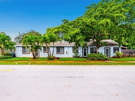 3621 NE 11th Ave in Oakland Park, FL - Building Photo