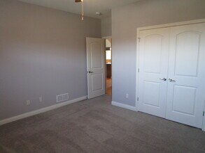 2420 Boulder Springs Dr in Columbia, MO - Building Photo - Building Photo