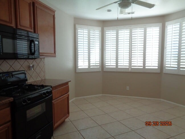 4531 Jade Ct in Lancaster, CA - Foto de edificio - Building Photo