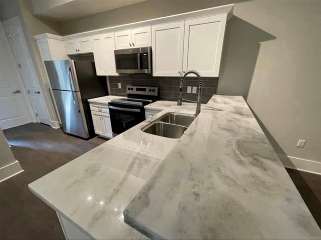 property at 2727 Houston Ave