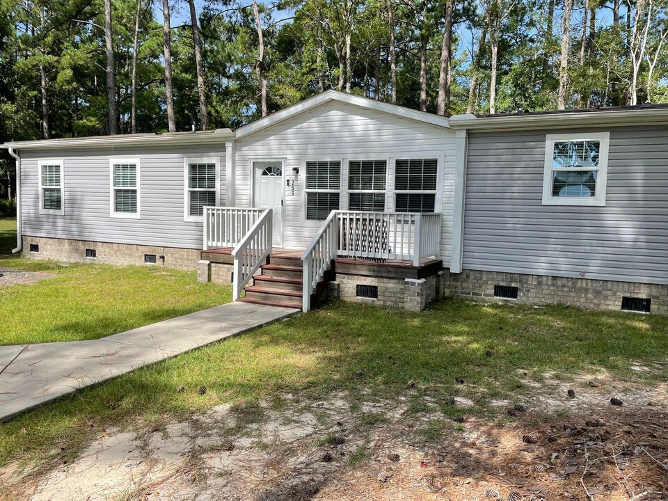 259 Beachwood Dr NW in Calabash, NC - Building Photo