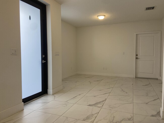 359 Bella Sol Way in West Palm Beach, FL - Building Photo - Building Photo