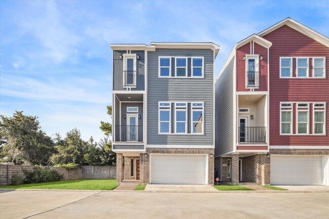 2122 Oatfield Dr in Houston, TX - Building Photo - Building Photo