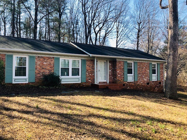 424 Mark Ln in North Wilkesboro, NC - Building Photo