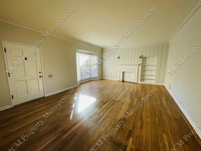 331 N Hayworth Ave in Los Angeles, CA - Foto de edificio - Building Photo