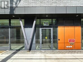 700 Sheppard Ave W in Toronto, ON - Building Photo - Building Photo