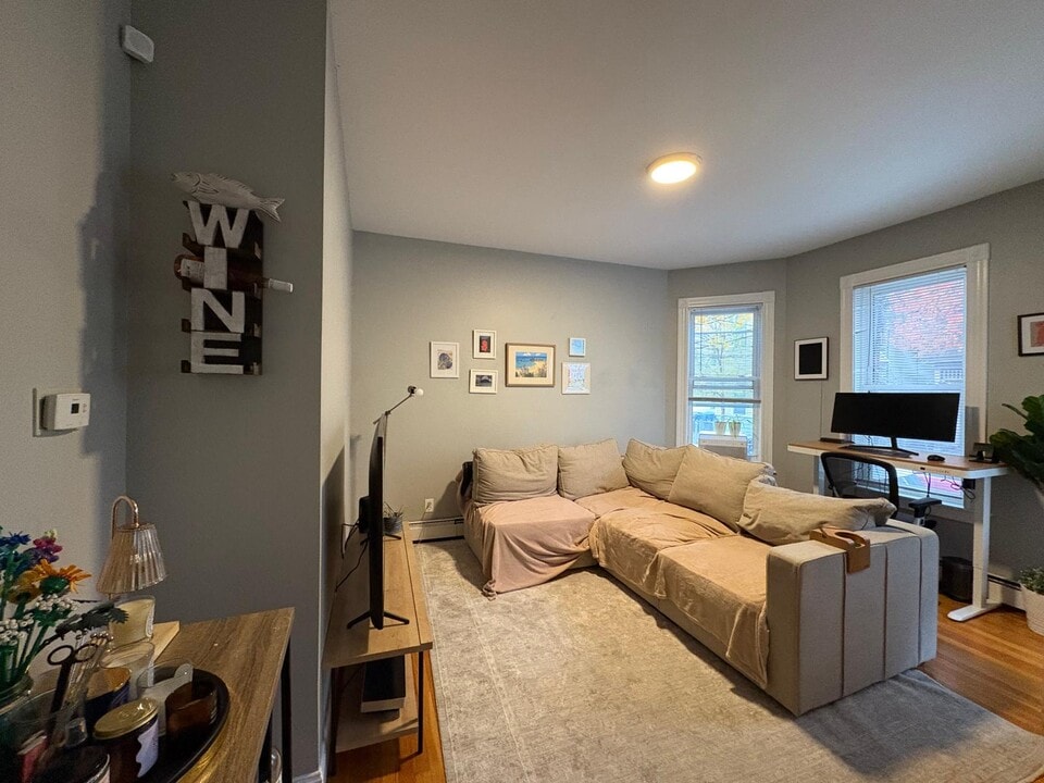 18 Portsmouth St, Unit 1 in Cambridge, MA - Foto de edificio