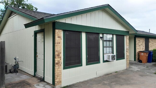 11103 Prairie Dove Cir in Austin, TX - Building Photo - Building Photo