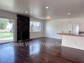 4062 Conrad Ave in San Diego, CA - Building Photo - Building Photo