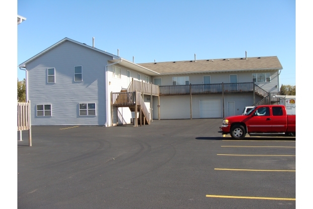 424 Wyman St in Sycamore, IL - Foto de edificio - Building Photo