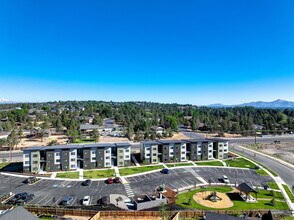 Linden Lofts in Redmond, OR - Building Photo - Building Photo